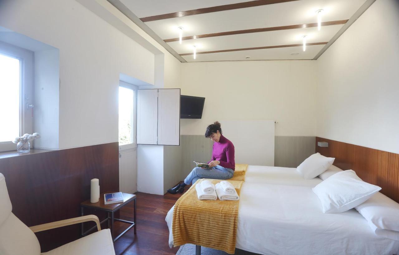Hotel Santa Clara سانتياغو دي كومبوستيلا المظهر الخارجي الصورة